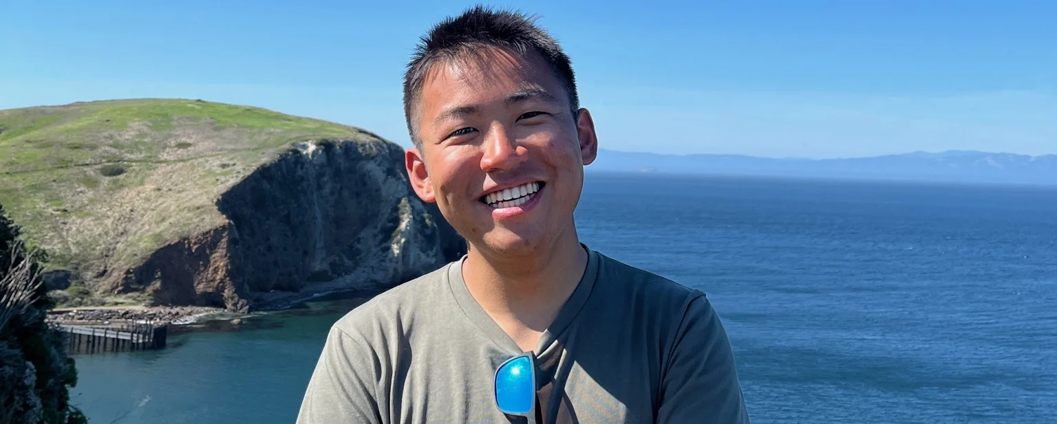 Headshot of Alan